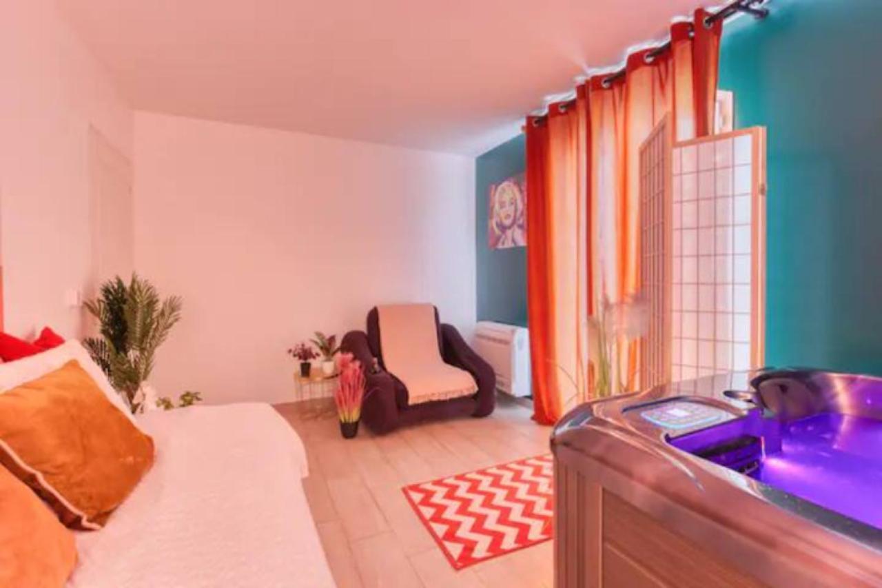 Suite Marilyn Monroe & Spa - 4P - Proche Disney Montry المظهر الخارجي الصورة